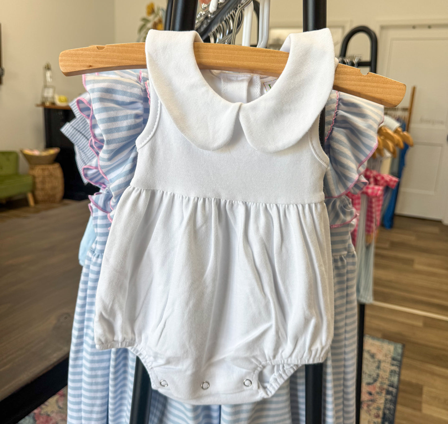 Peter Pan Collar Bubble
