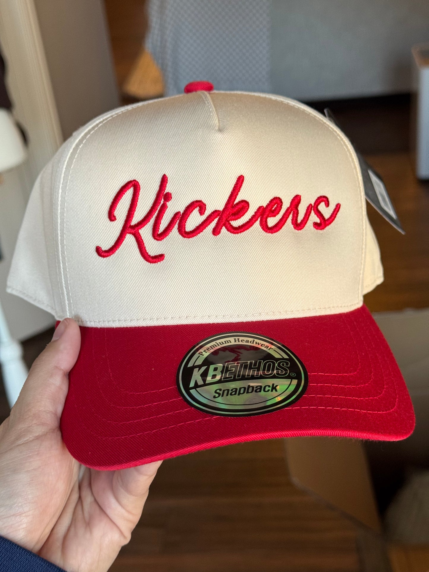 Puff Script Hat